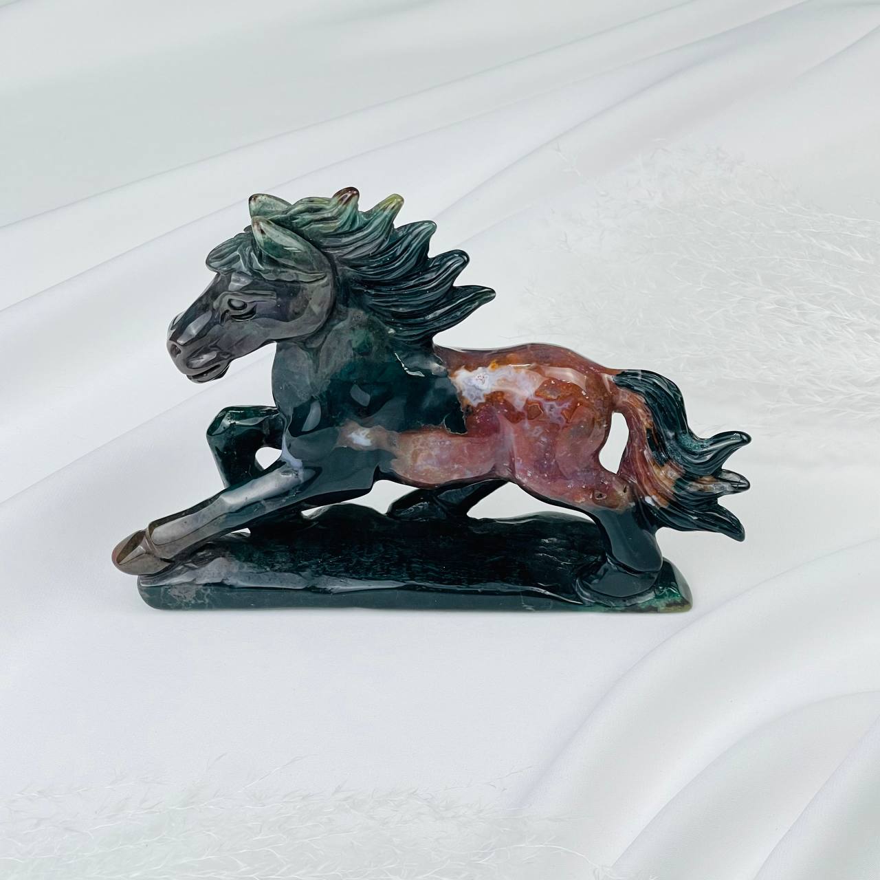 Статуэтка резная "Жеребец" из океанической Яшмы - изображение товара №1