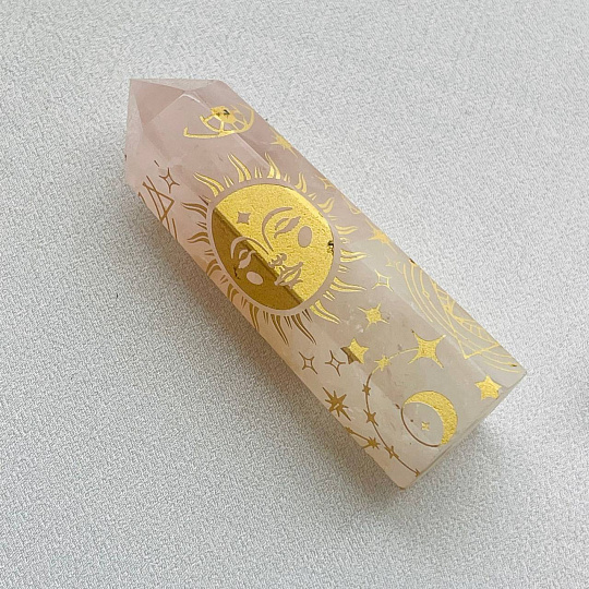Кристалл из Розового кварца с росписью "Космос"