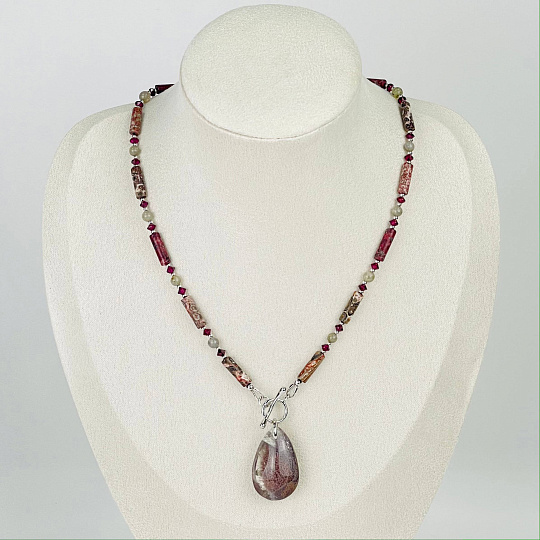 Колье из леопардовой Яшмы, Лабрадора, Граната и Лодолита, Артикул: 116811 - изображение товара №1