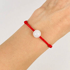 Защитный браслет Красная нить с белын Нефритом