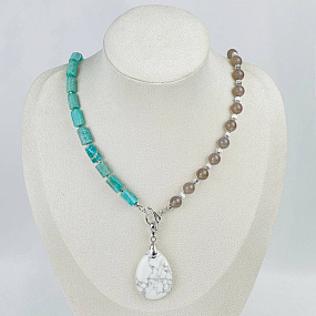 Колье из Амазонита, серого Агата и Гематита