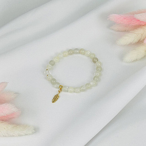 Браслет из Лунного камня и Горного Хрусталя с подвеской