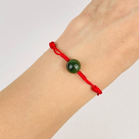 Защитный браслет Красная нить с Нефритом, Артикул: 116423 - изображение товара №1