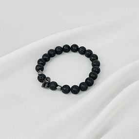 Браслет мужской из Лавы со вставкой Шлем