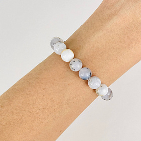 Браслет из Кахолонга