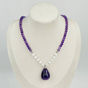 Колье из Аметиста и Селенита, Артикул: 111628 - изображение товара №1