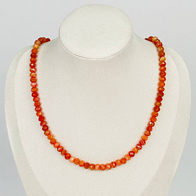 Колье из Сардоникса