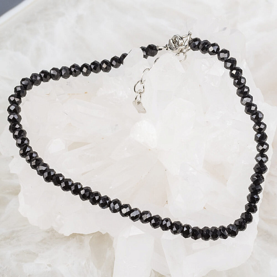 Браслет из черной Шпинели, Артикул: 065295 - изображение товара №1