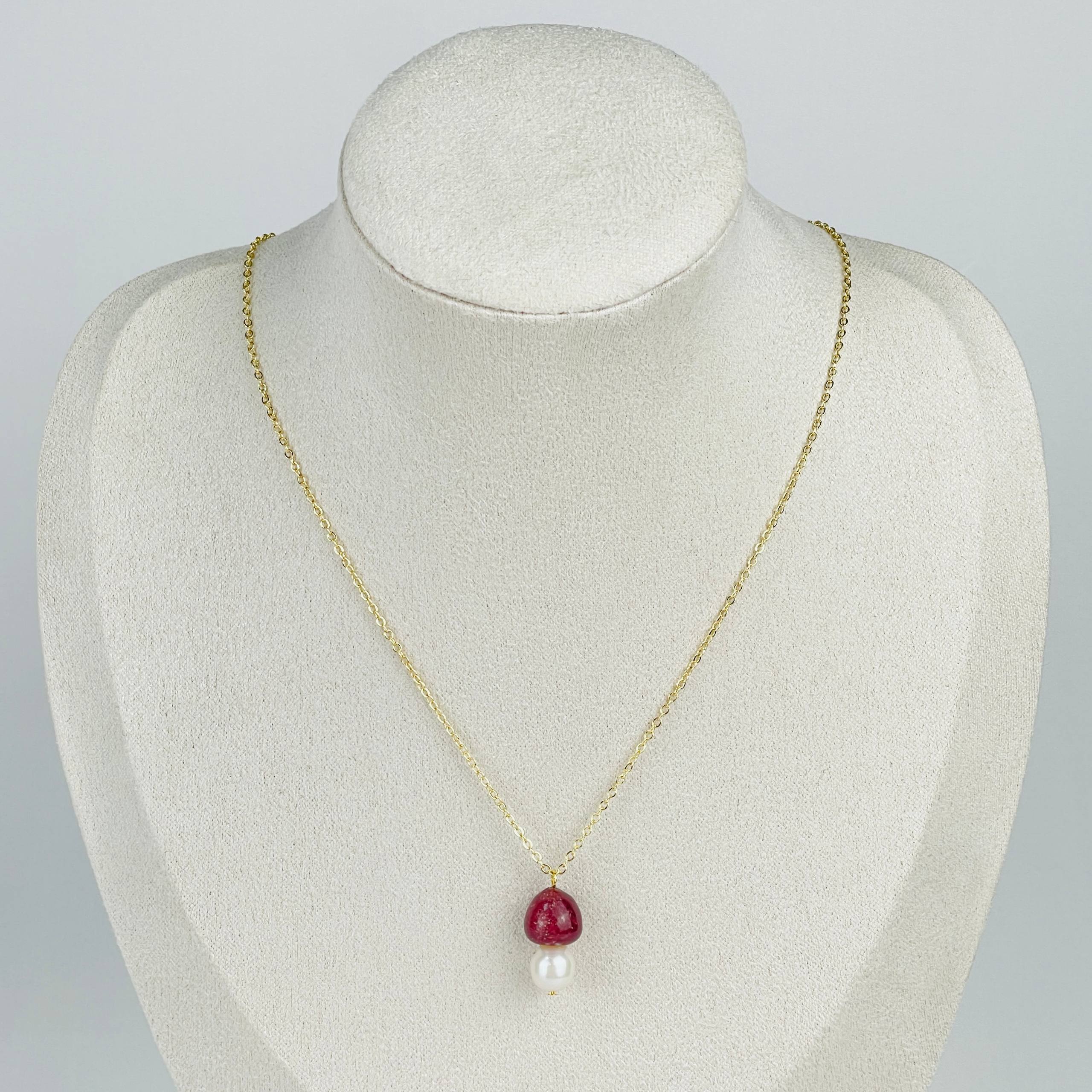 Колье на цепочке Грибочек из Клубничного кварца и Жемчуга - изображение товара №1