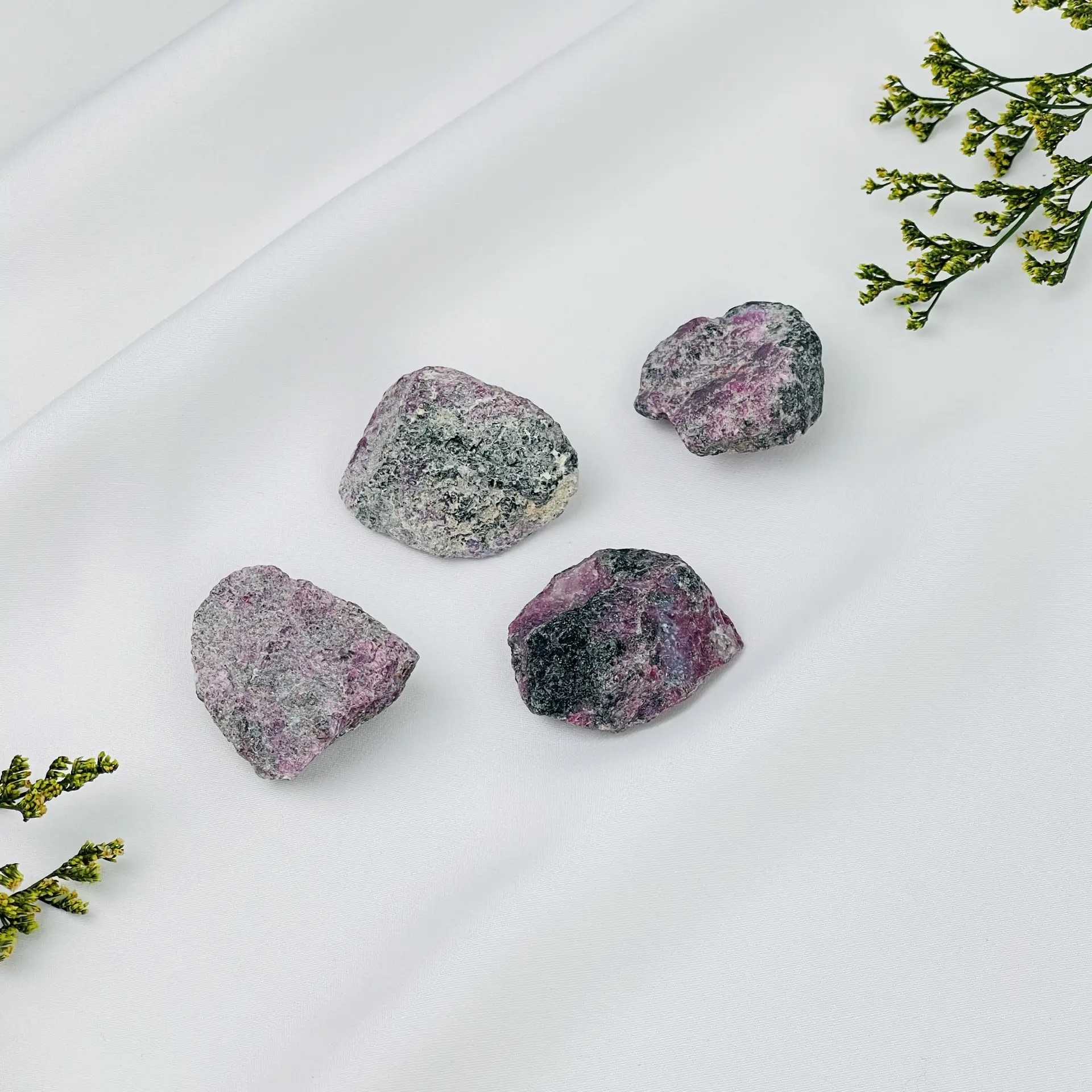 Галтовка из необработанного Рубина - изображение товара №1