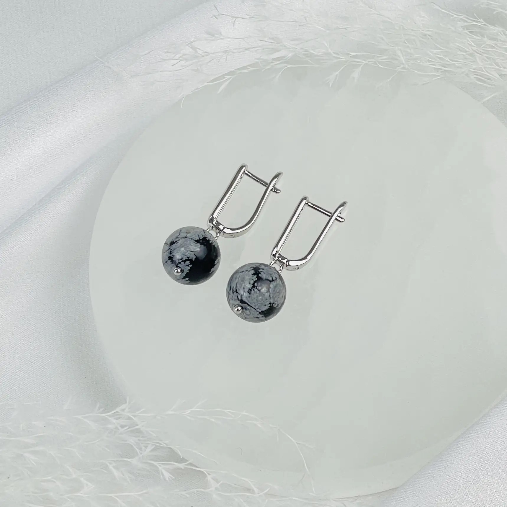 Серьги из снежного Обсидиана - изображение товара №2