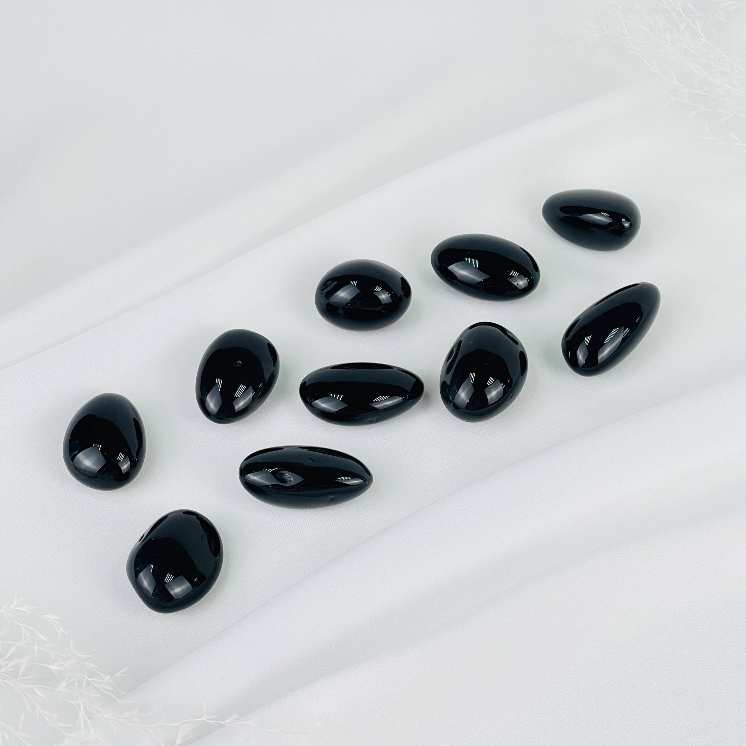 Галтовка из радужного Обсидиана (10 шт) - изображение товара №0