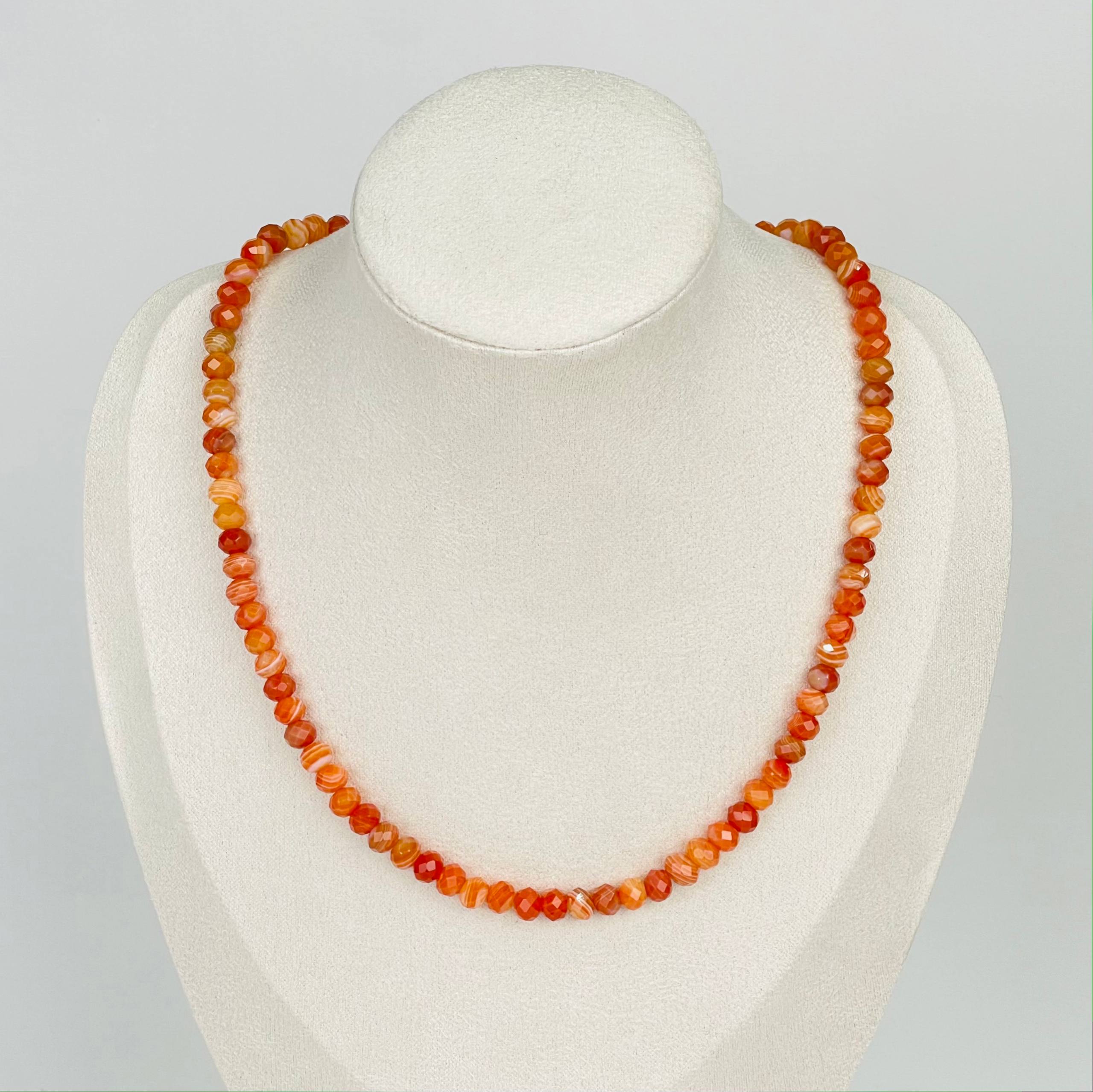 Колье из Сардоникса - изображение товара №1