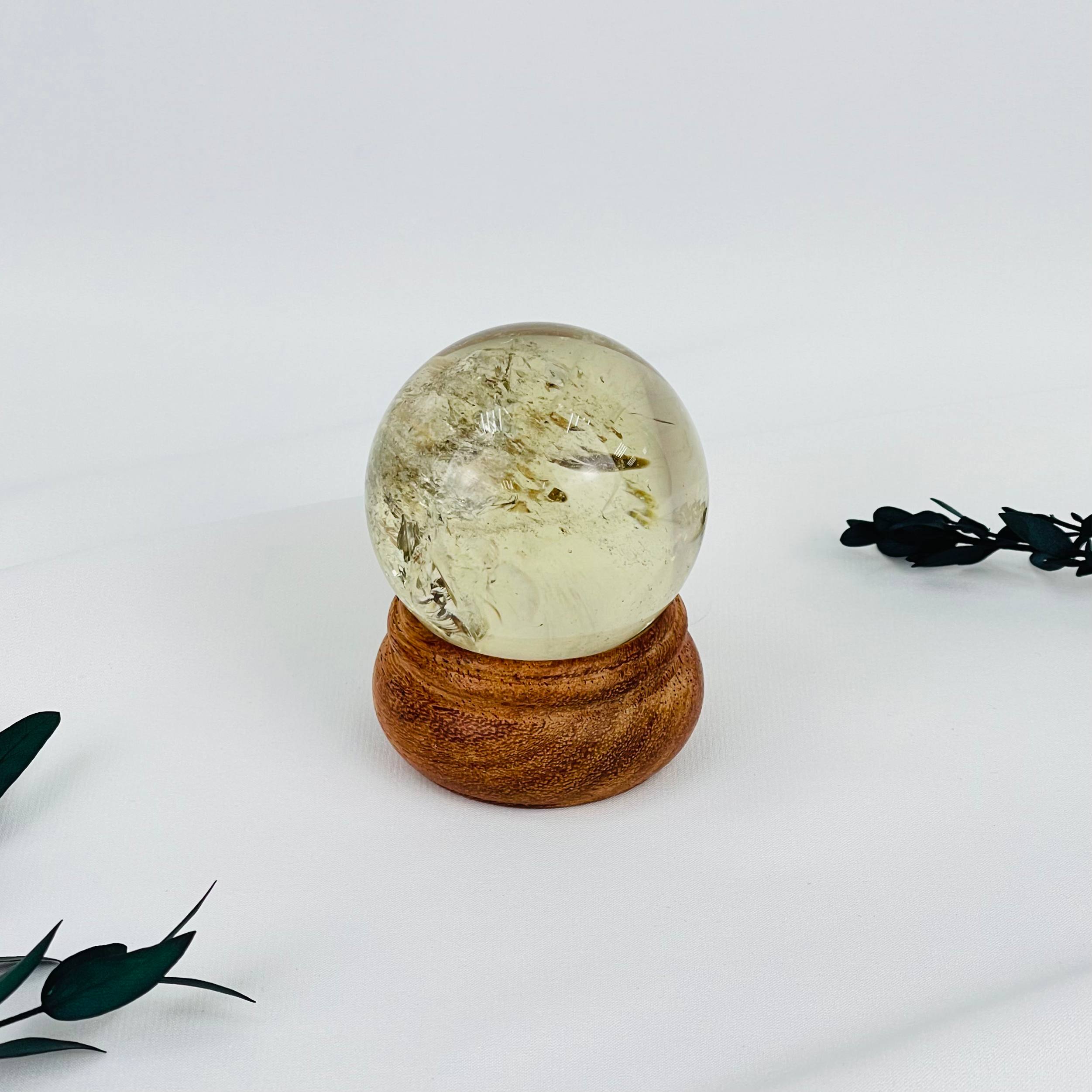 Шар из Цитрина на подставке - изображение товара №1