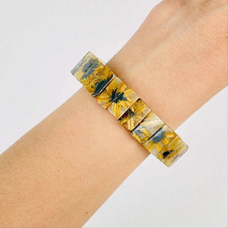 Браслет из Рутилового кварца с включением Титана - изображение товара №2 Браслет из Рутилового кварца с включением Титана - изображение товара №1