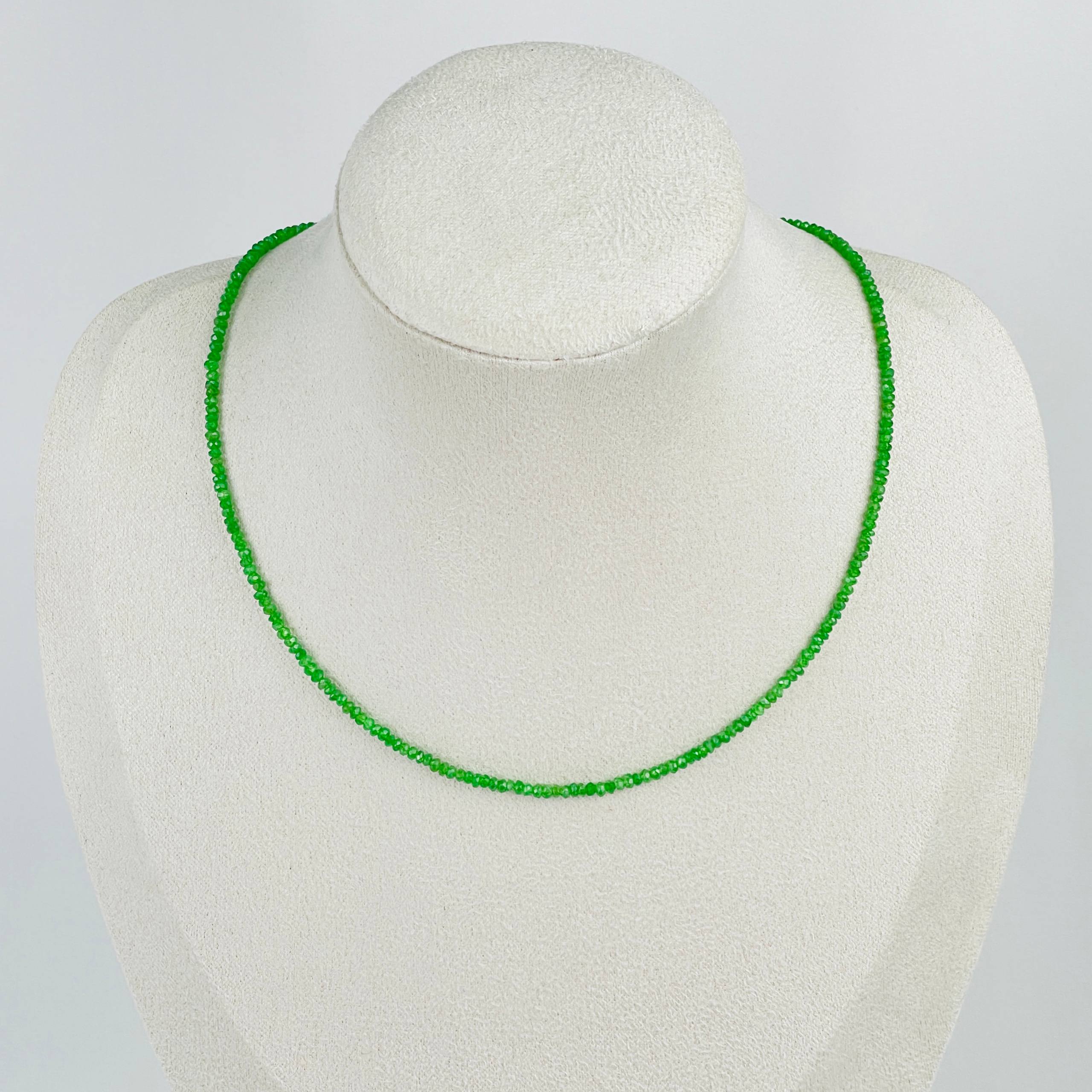 Колье из зеленого Граната (Цаворит) - изображение товара №0