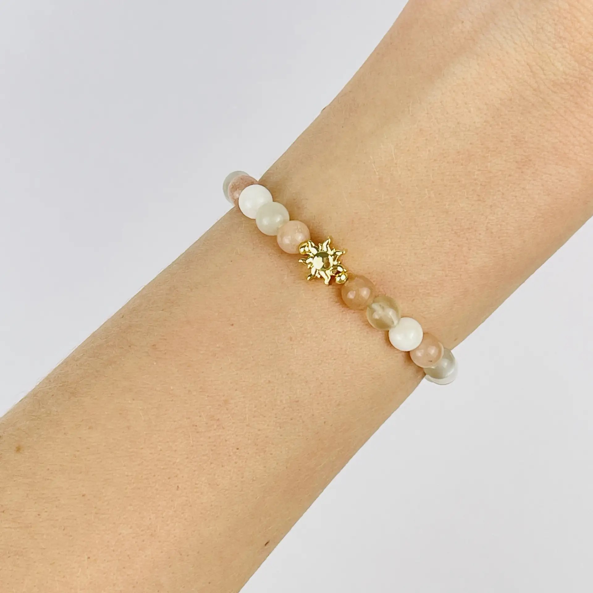 Браслет из Лунного камня микс со вставкой - изображение товара №1