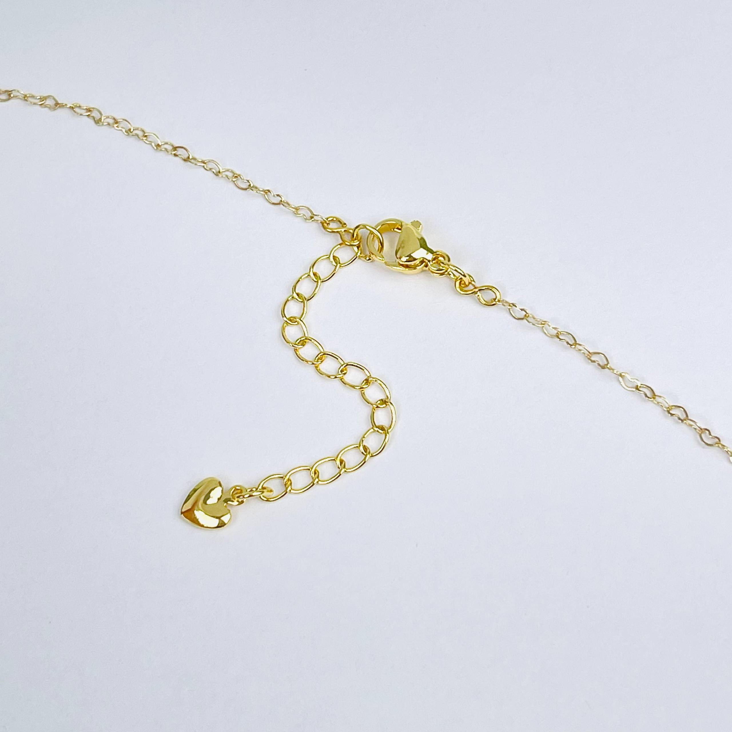 Кулон на цепочке из Говлита - изображение товара №3