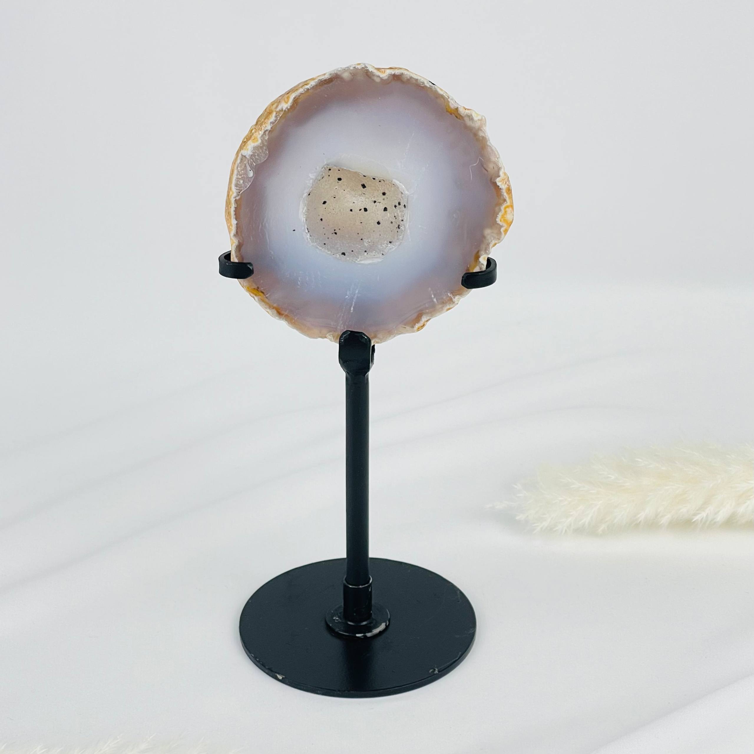 Срез Агата на подставке - изображение товара №0