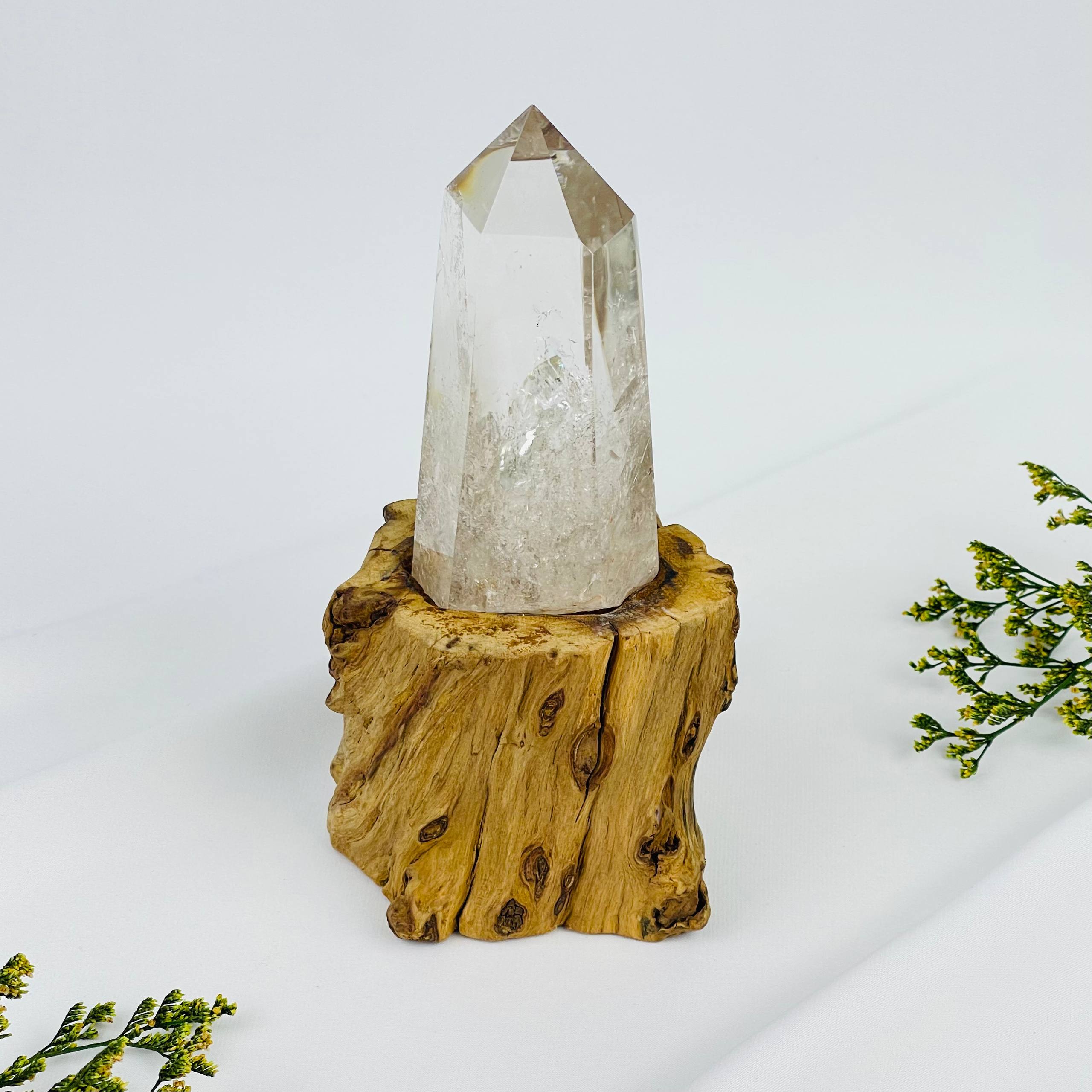 Кристалл из Горного Хрусталя на подставке - изображение товара №1