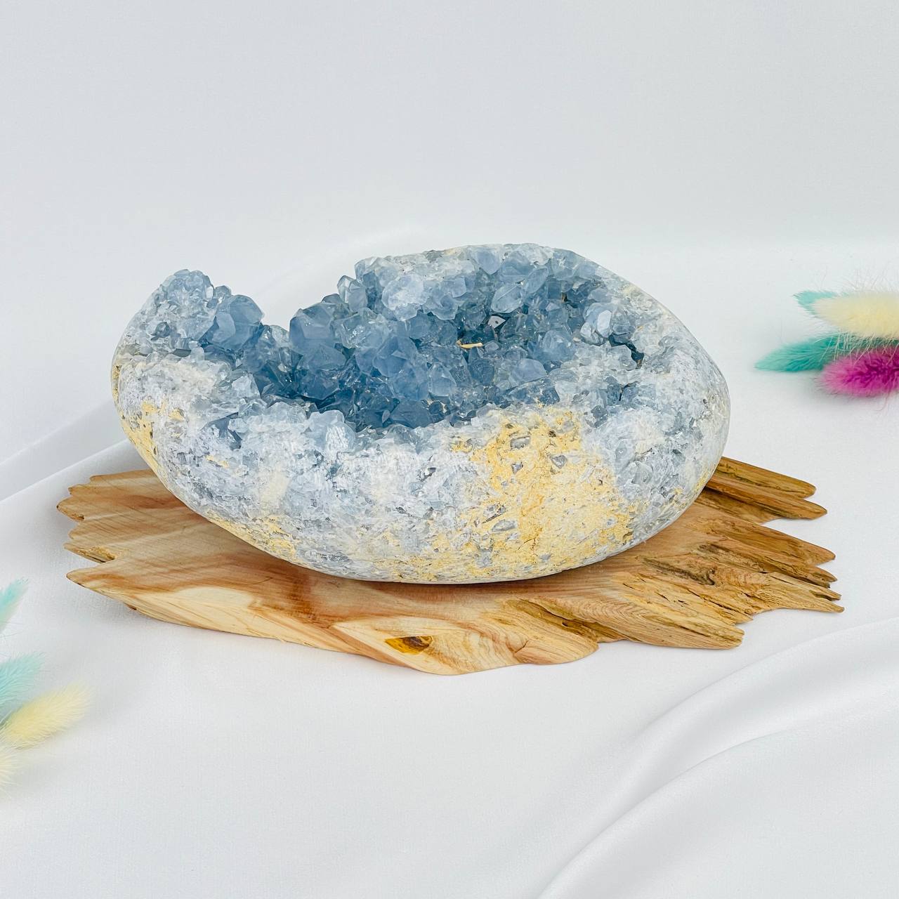 Друза Целестина на подставке - изображение товара №3