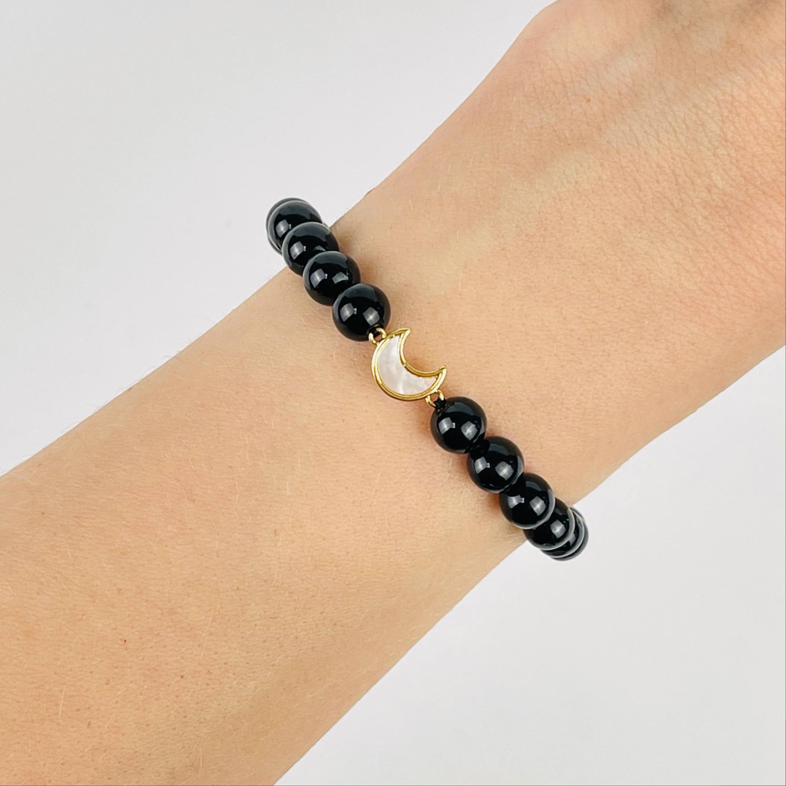 Браслет из черного Турмалина (Шерл) с перламутровой вставкой - изображение товара №1