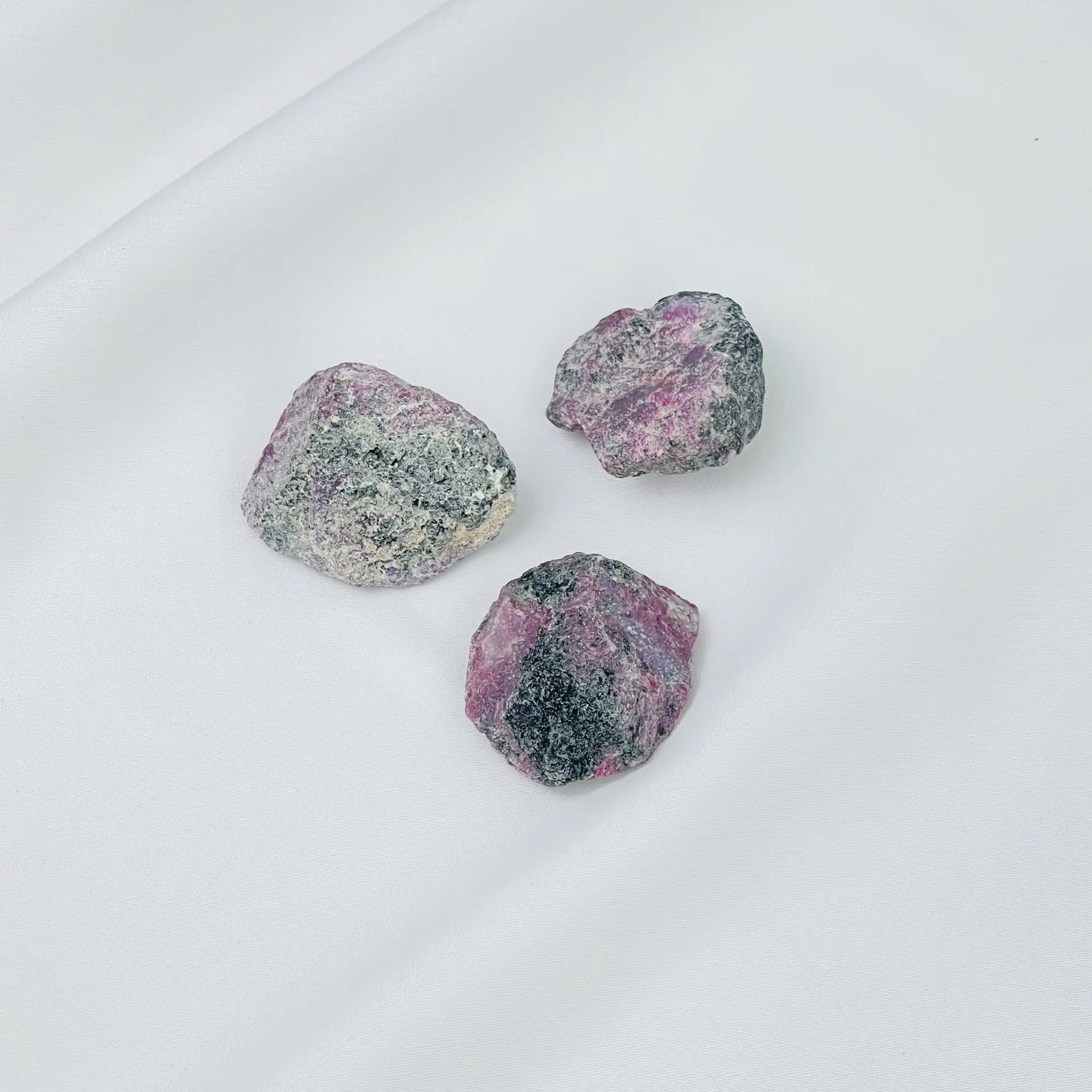 Галтовка из необработанного Рубина - изображение товара №2