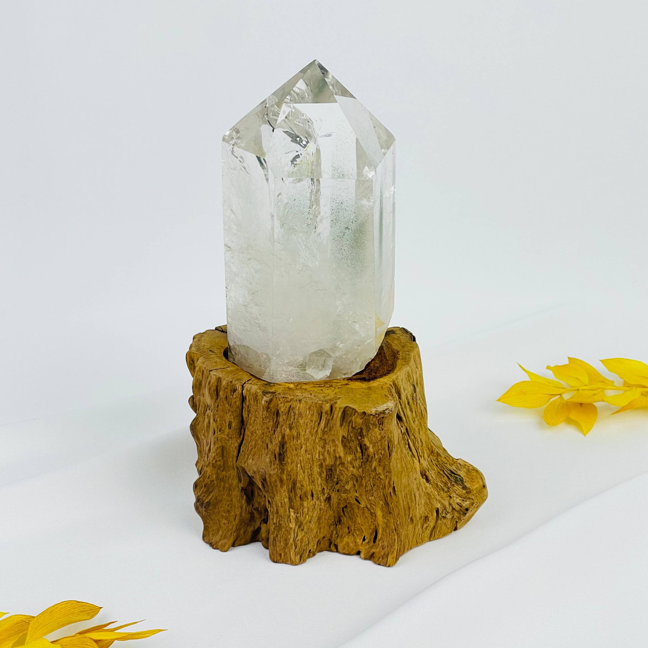 Кристалл из Горного Хрусталя на подставке - изображение товара №1