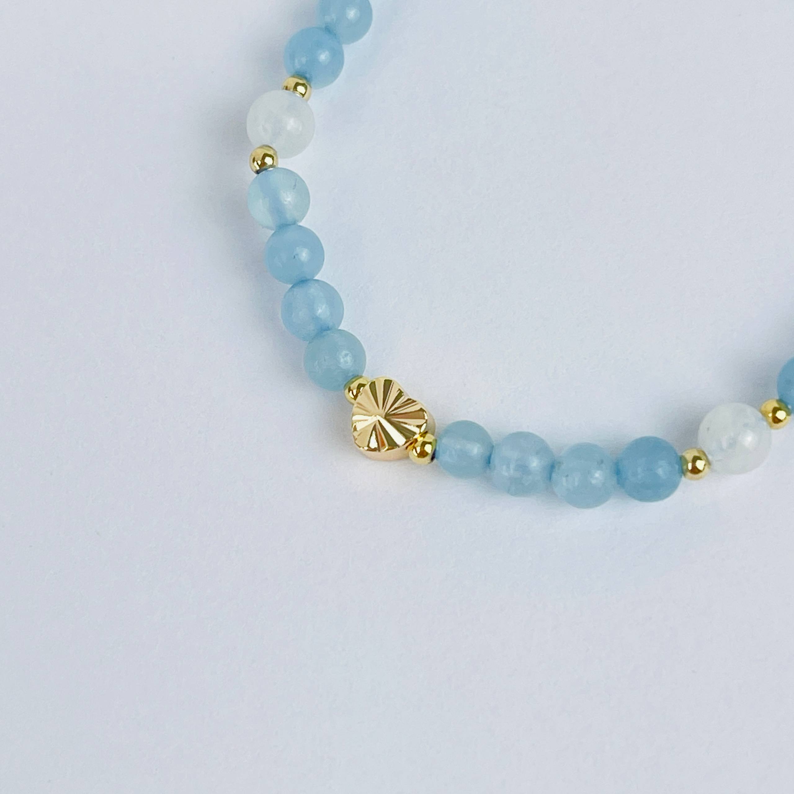 Браслет детский из Аквамарина и Лунного камня со вставкой сердце - изображение товара №2