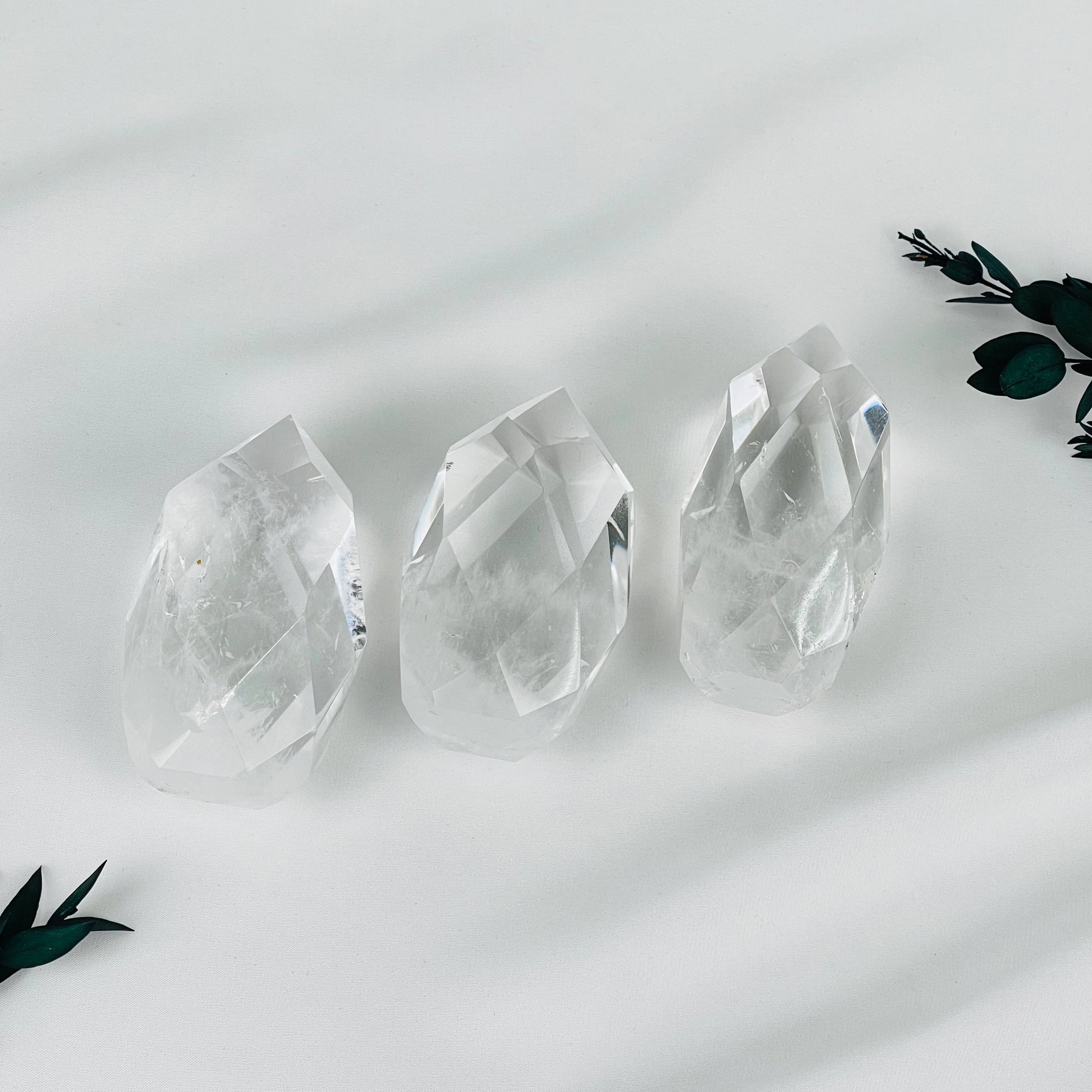 Кристалл из Горного Хрусталя сакральная геометрия Воздух - изображение товара №3