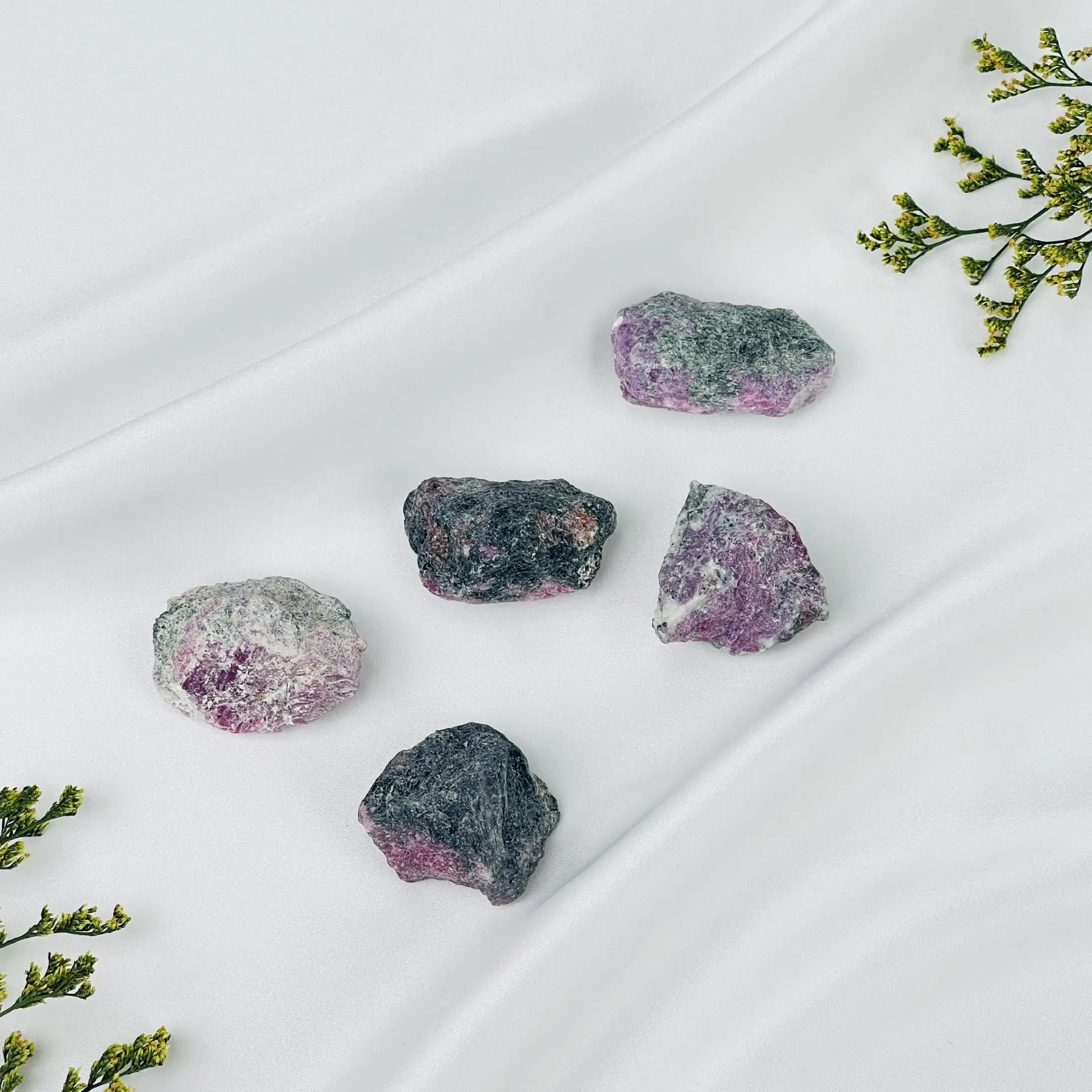 Галтовка из необработанного Рубина - изображение товара №1