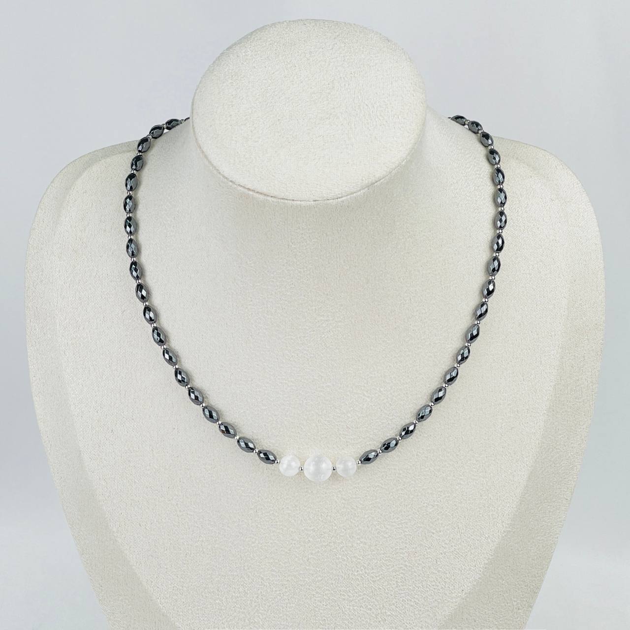 Чокер из Селенита и Гематита - изображение товара №1