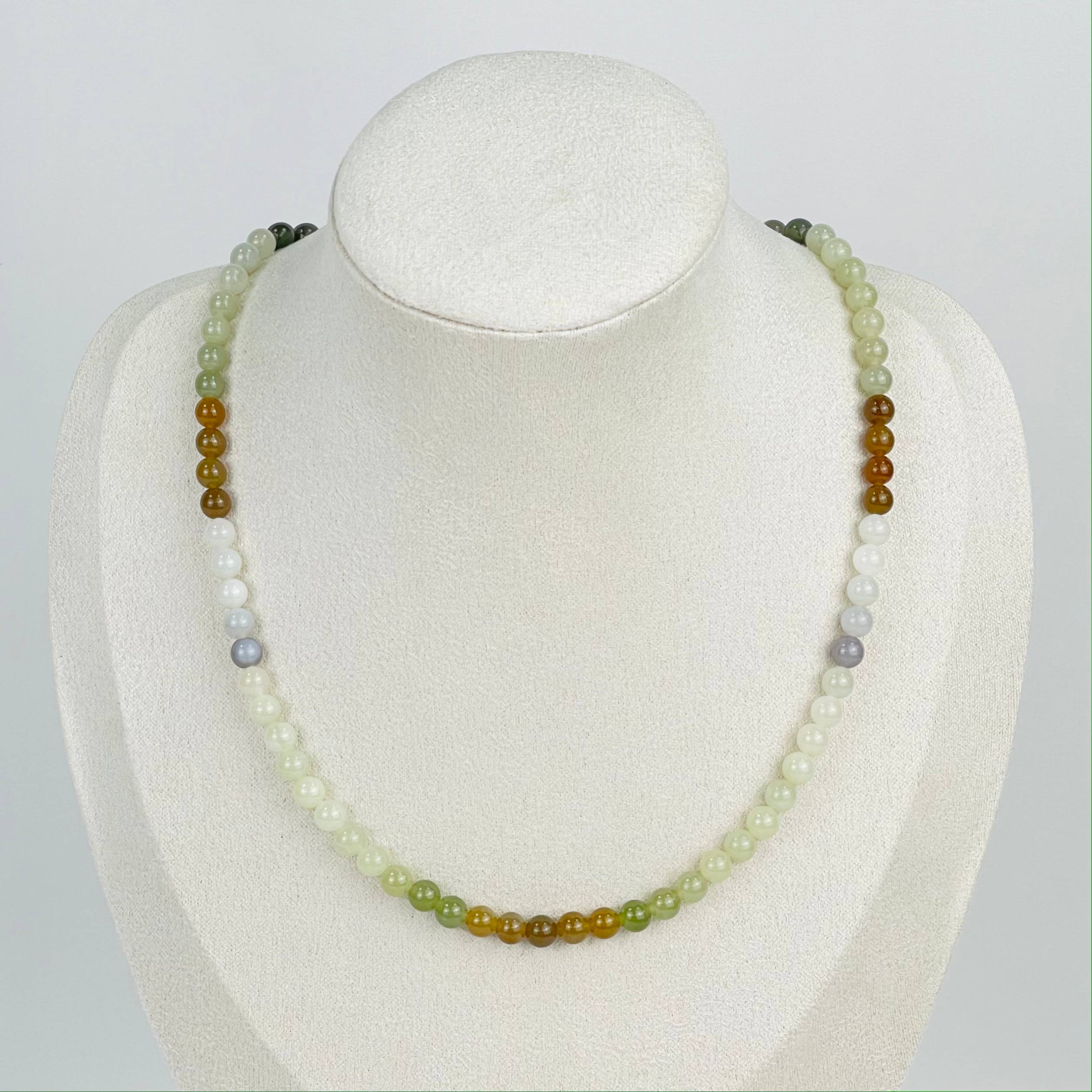 Колье из Нефрита - изображение товара №1