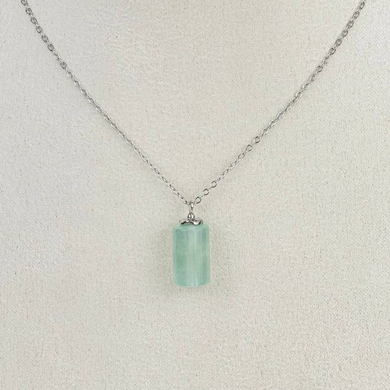 Кулон на цепочке из Берилла - изображение товара №2 Кулон на цепочке из Берилла - изображение товара №1