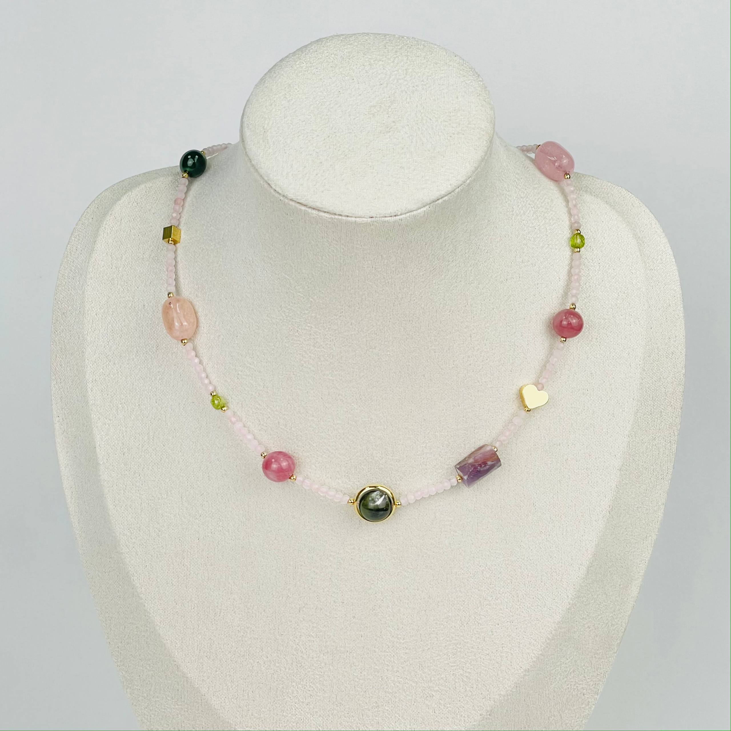 Колье из Розового кварца и Самоцветов - изображение товара №1