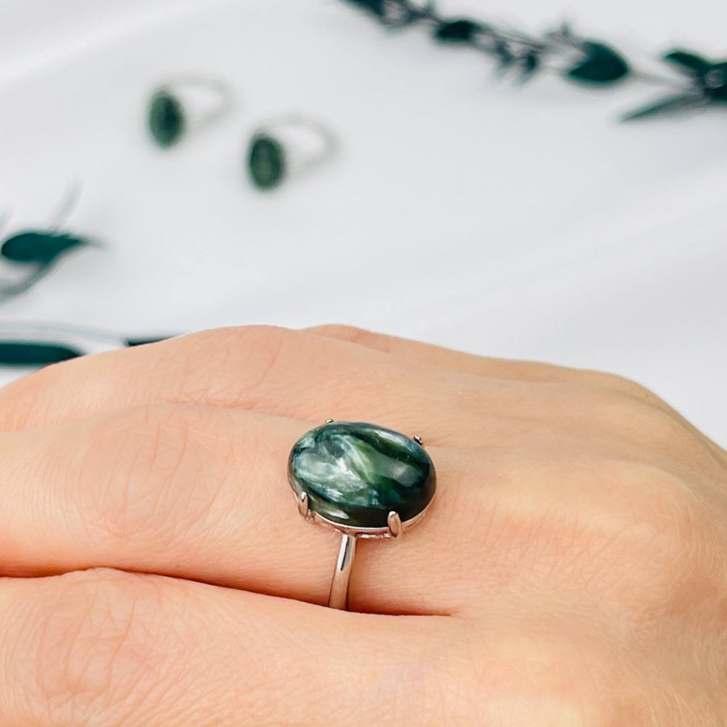 Кольцо с серафинитом Кольцо с серафинитом