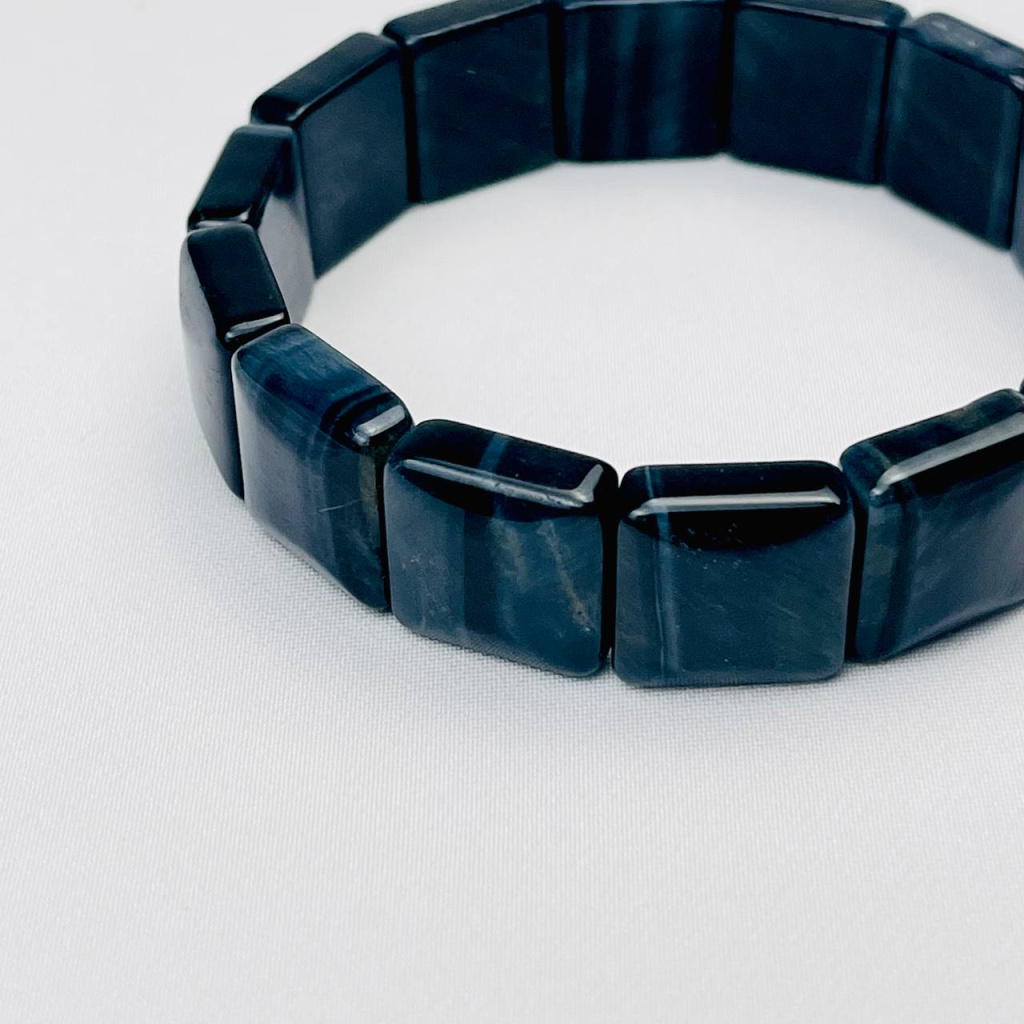 Браслет из соколиного глаза Браслет из соколиного глаза