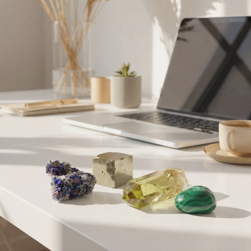 Натуральные камни и кристаллы