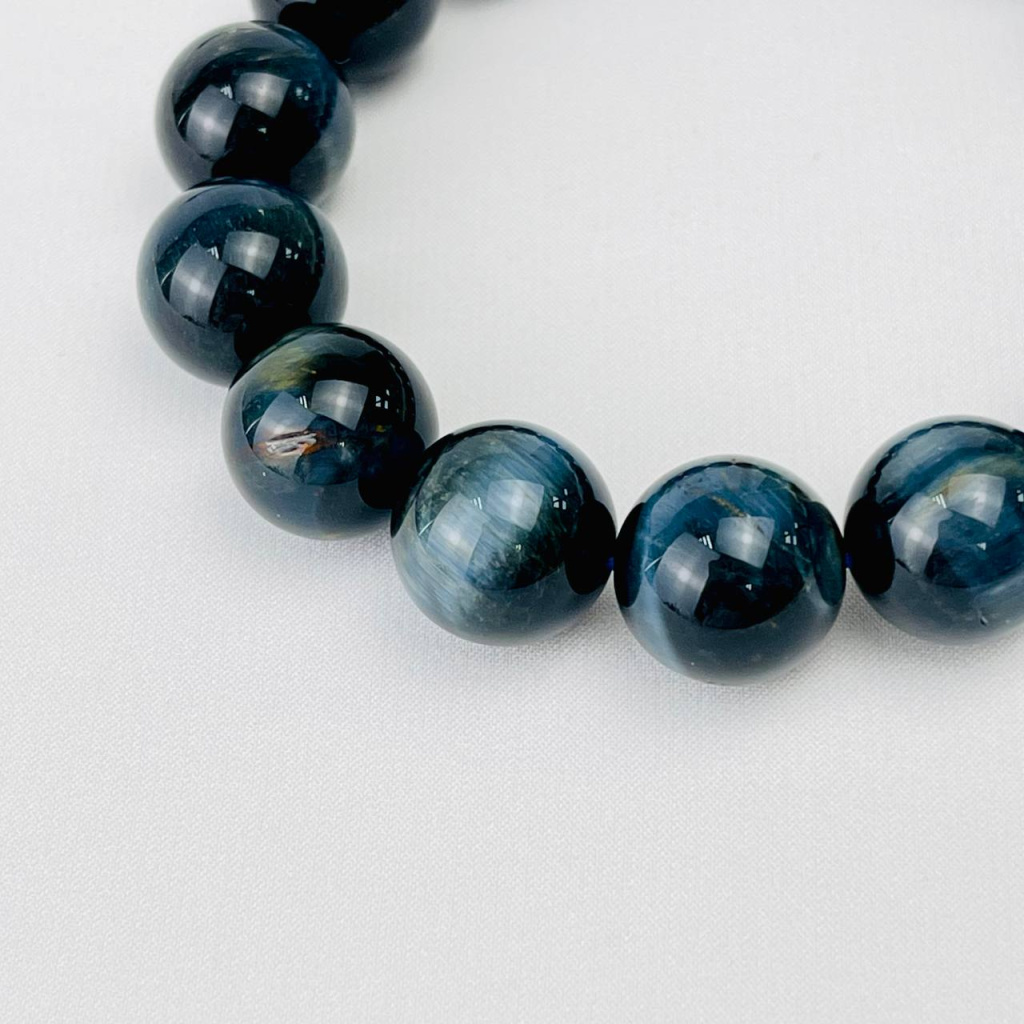 Натуральный соколиный глаз Натуральный соколиный глаз