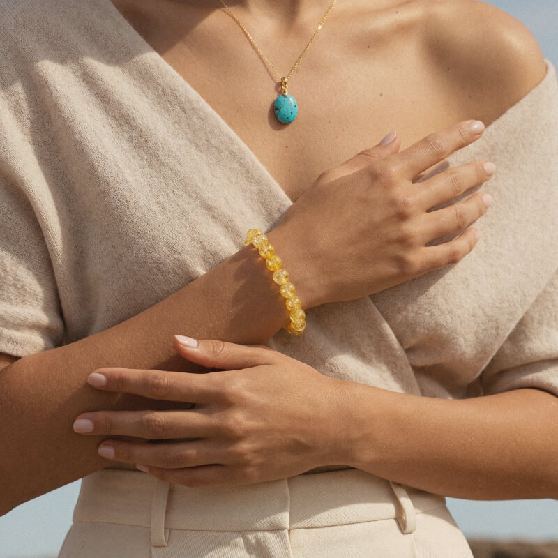 Браслет из желтого топаза и кулон из бирюзы