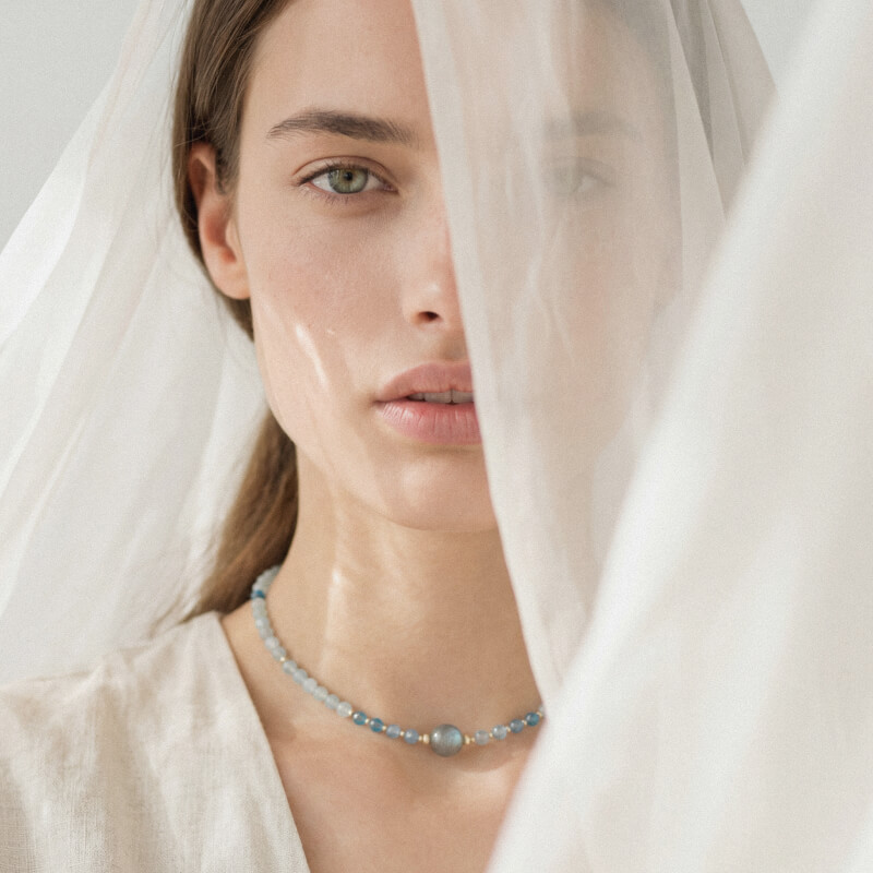 Чокер из аквамарина, апатита и лабрадора