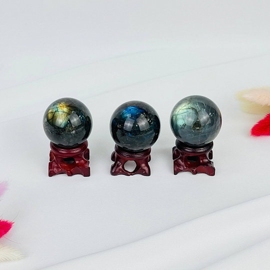 Шар из Лабрадора на подставке, Артикул: 091238 - изображение товара №1