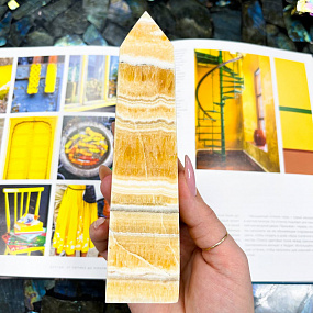 Кристалл из Кальцита желтого