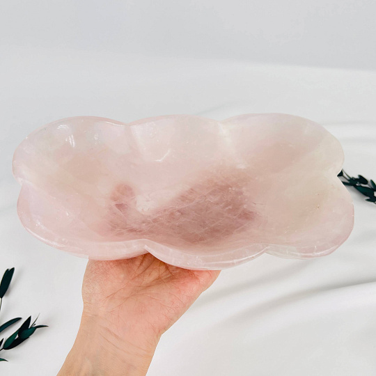 Чаша из мадагаскарского Розового кварца, Артикул: 117731 - изображение товара №3