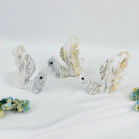 Белка из камня с друзами Горного Хрусталя, Артикул: 117423 - изображение товара №1