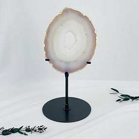 Срез Агата на подставке