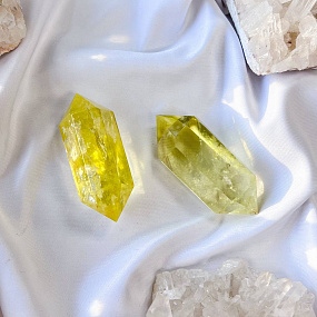 Кристалл двухконечный из Цитрина