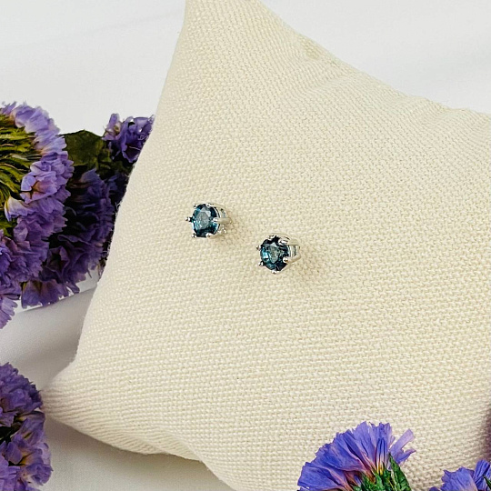 Серьги-пусеты с камнем Апатит (облагороженный), Артикул: 116721 - изображение товара №1