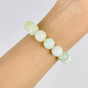 Браслет из Опала зеленого "шарик"