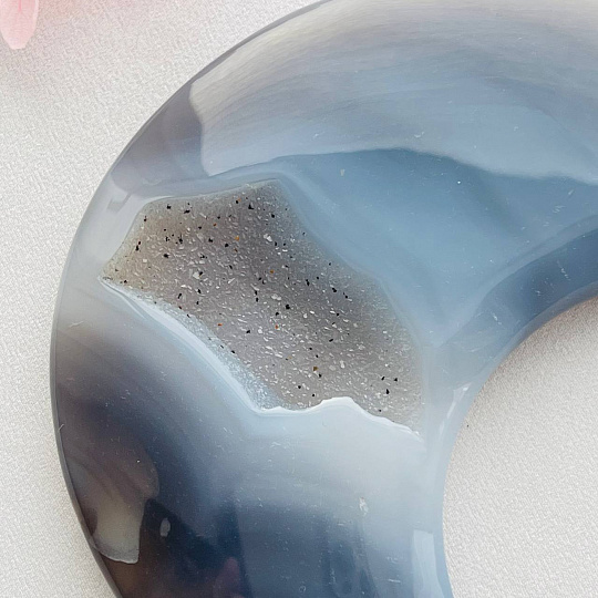 Месяц из Агата с жеодой, Артикул: 099221 - изображение товара №2